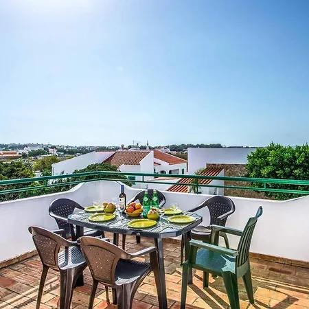 Rebela Villa *